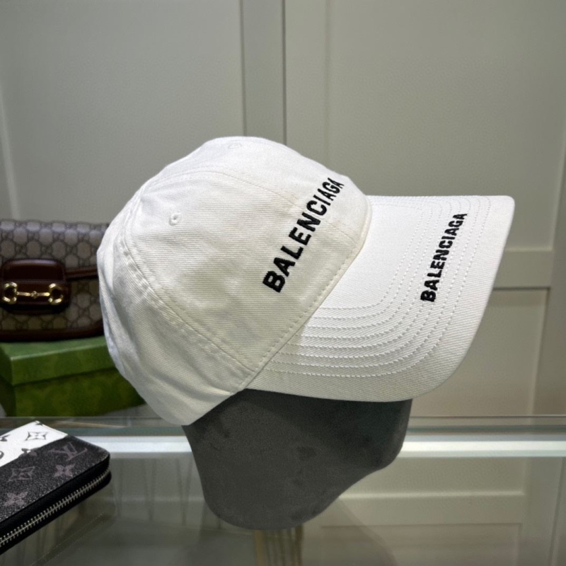 BALENCIAGA